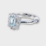 Anello acquamarina e brillanti Thumbnail 1